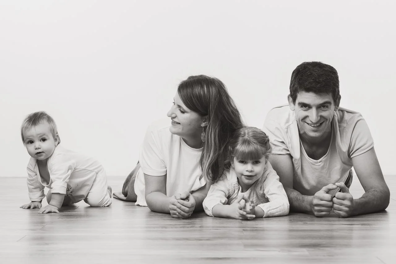 Photo de famille en studio Nancy Toul Gregory clement gregphoto Port 065 PHOTOGRAPHE NANCY.COM