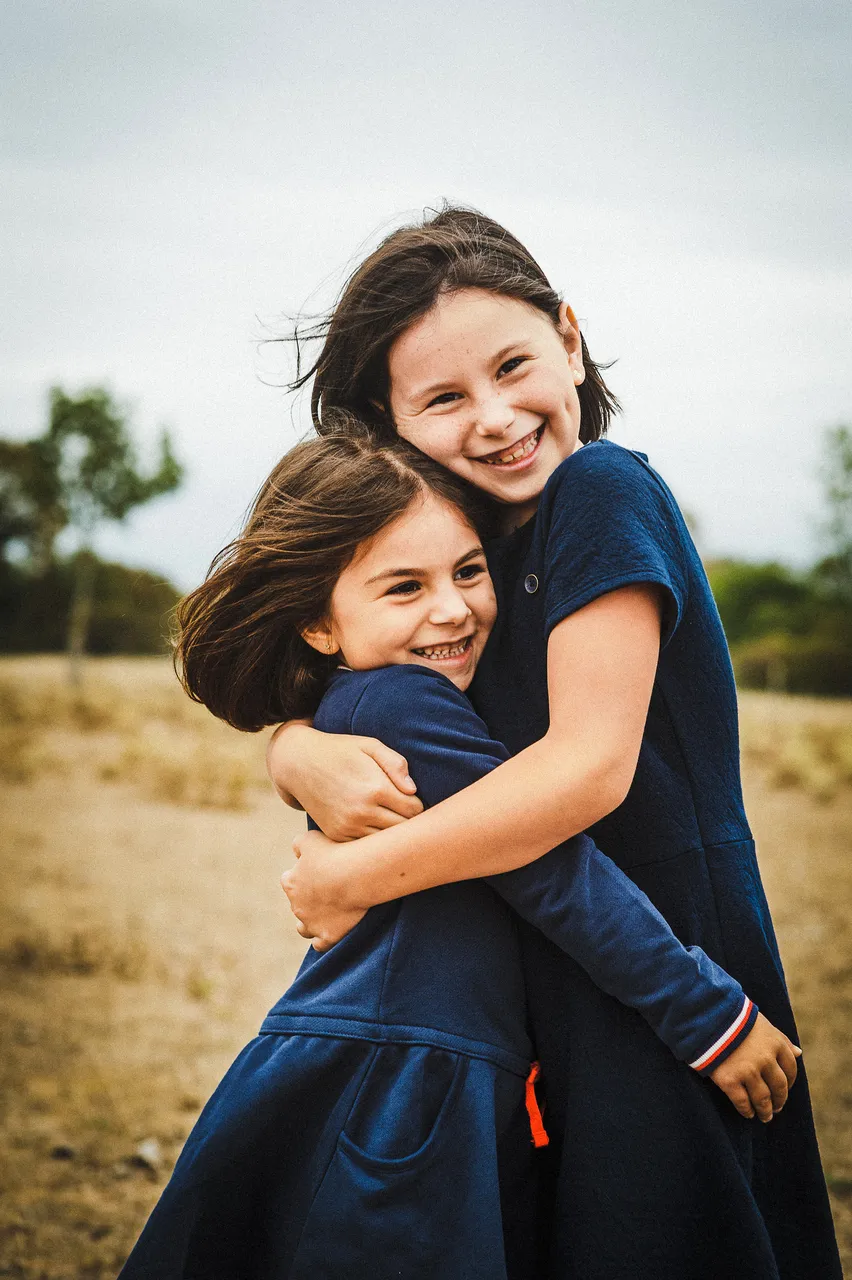 photographe nancy seance photos enfants dans les champs