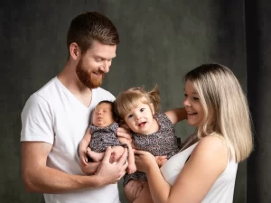 photographe nancy seance photos naissance en famille en couleur