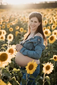 photographe nancy toul photos de grossesse dans les tournesols